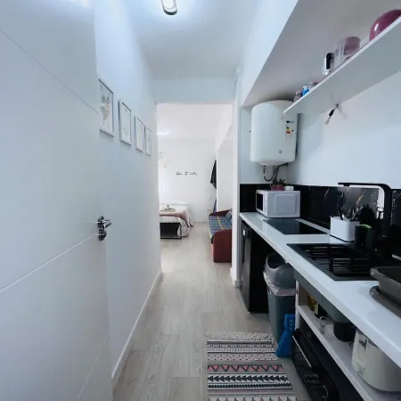 Loft Con Balcon Cercano Al Centro De * فالنسيا