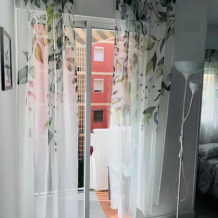 Loft Con Balcon Cercano Al Centro De Valensiya